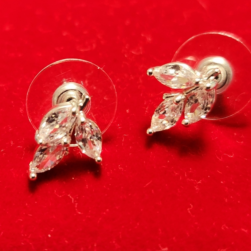 SWAROVSKI CRYSTALS SILVER TONE EARRINGS